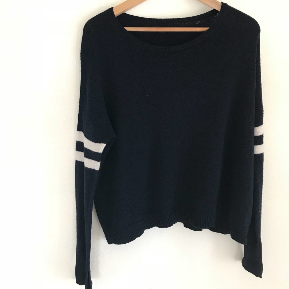 American Eagle loose sweater